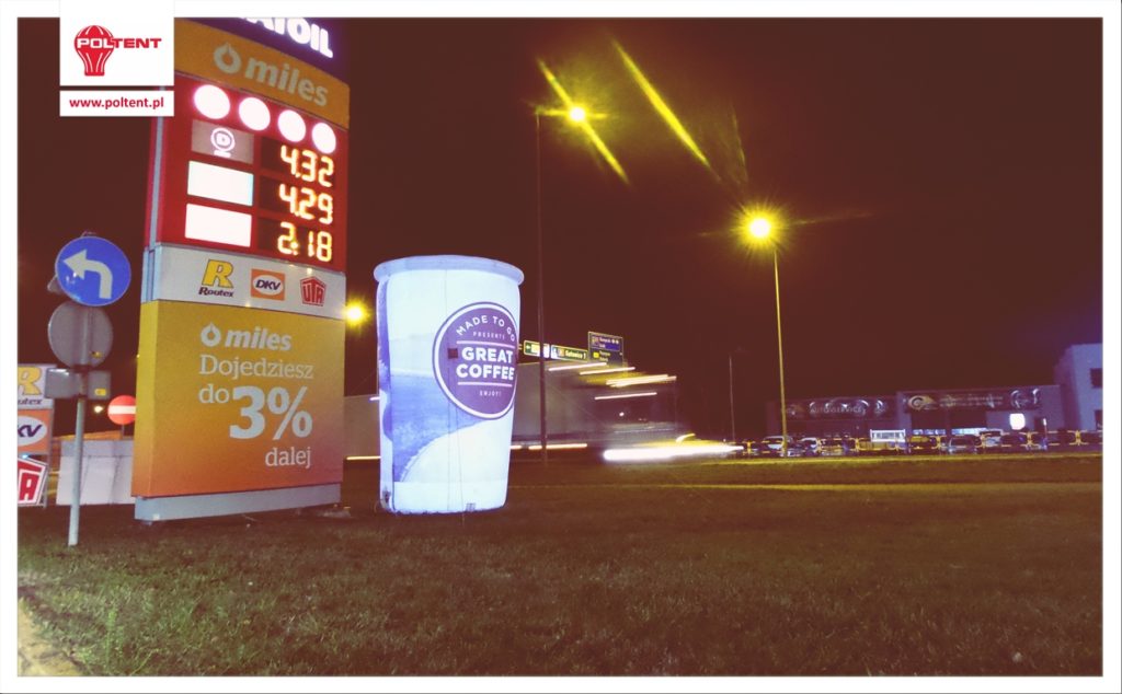 Puszka - nocą